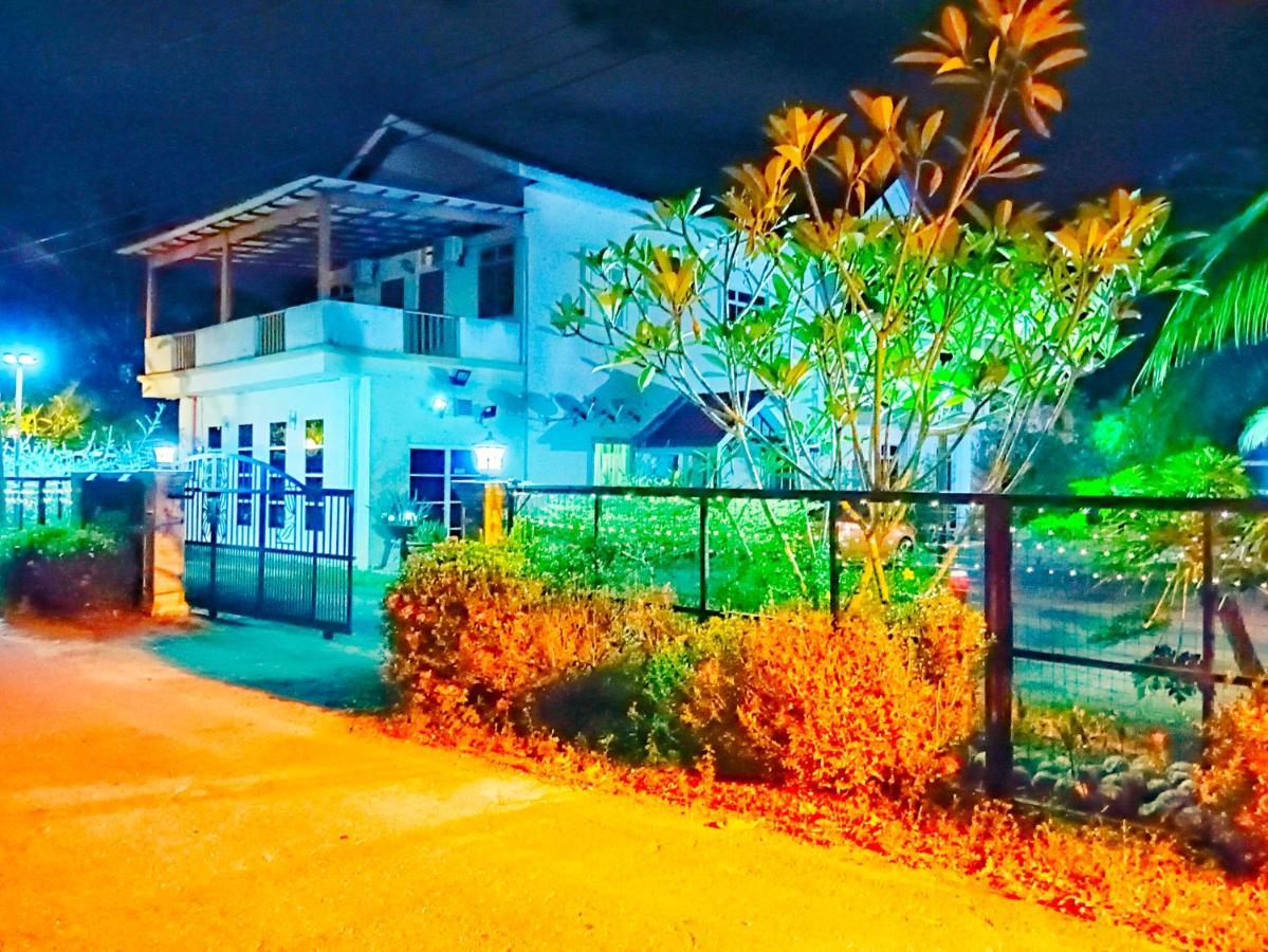 Kurau Inn Farmstay Kuala Kurau Екстер'єр фото